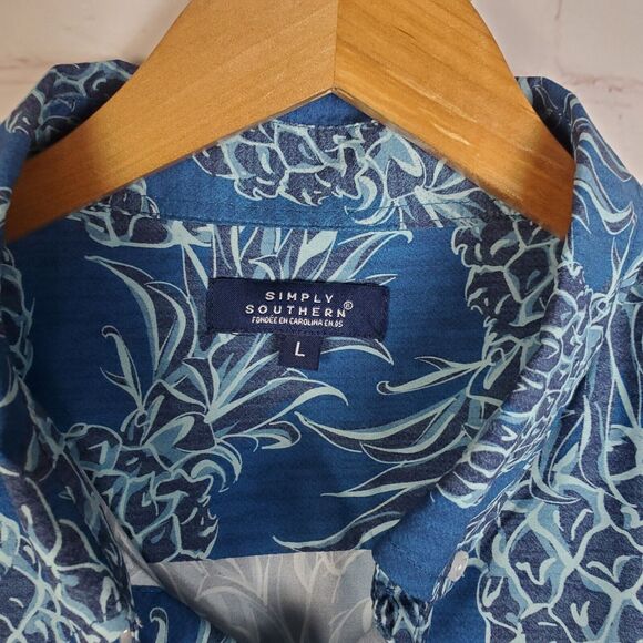 Simply Southern Shirt Mens L Blue Pineapple Hawaiian Short Sleeve Button Down - Picture 6 of 12